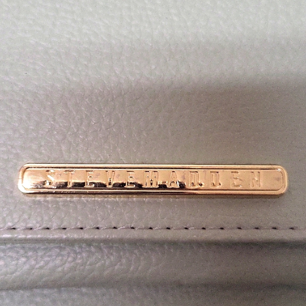 Steve Madden Jade Bangie Wallet On A String - image 7